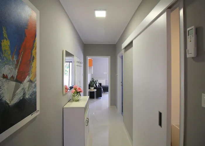 Apartament Modernes Mit Privater Terrasse, Grillbereich, Spielplatz, Liegen, Privatparkplatz *