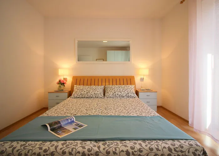 Modernes Mit Privater Terrasse, Grillbereich, Spielplatz, Liegen, Privatparkplatz Apartment *